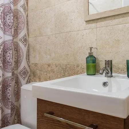 Kanchitos - 2br Artistic Place Apartment *