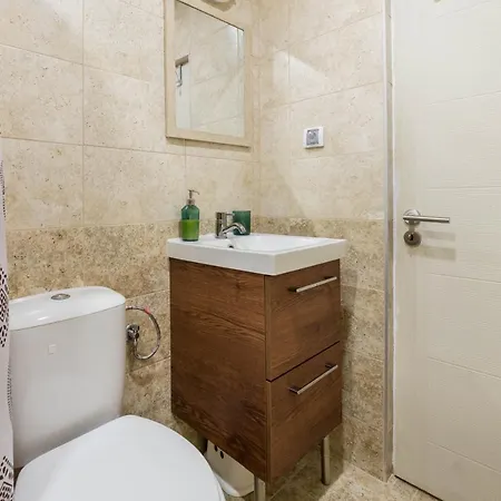 Kanchitos - 2br Artistic Place Apartment *