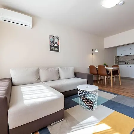 Kanchitos - 2br Artistic Place